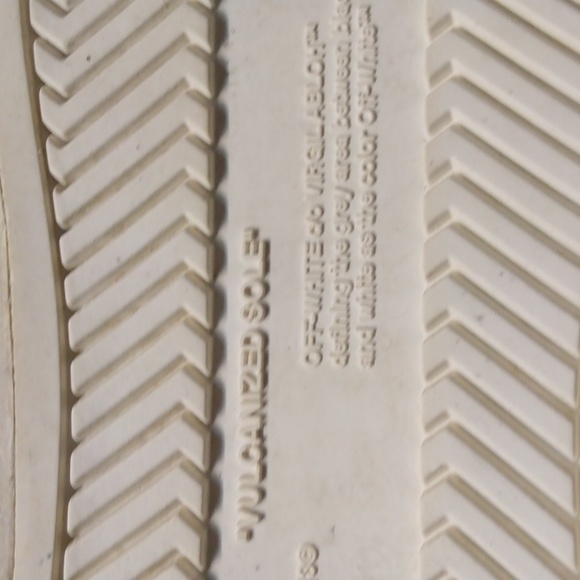 OFF-WHITE VULCANIZED SOUL SNEAKERS WOMEN'S SIZE 5 AND 1/2 EURO SIZE 36 - Picture 9 of 12